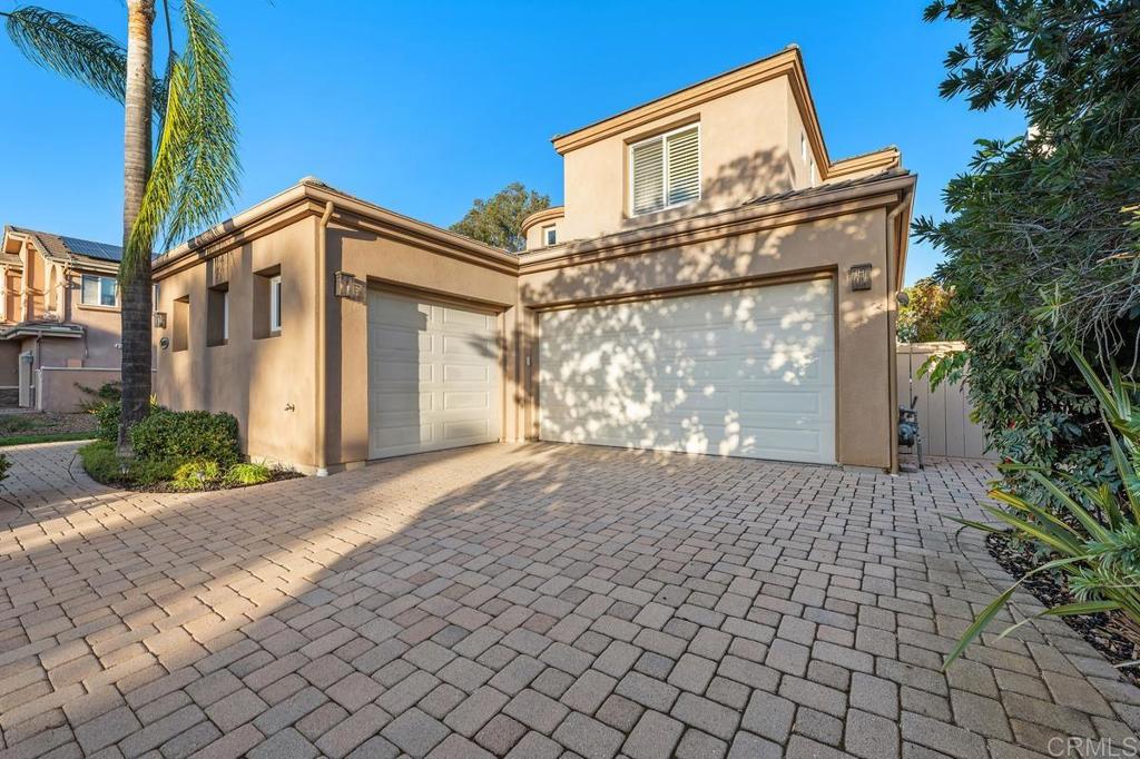 12755 Fairbrook Rd Property Photo 3