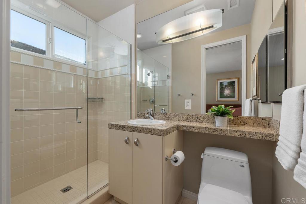 12755 Fairbrook Rd Property Photo 17