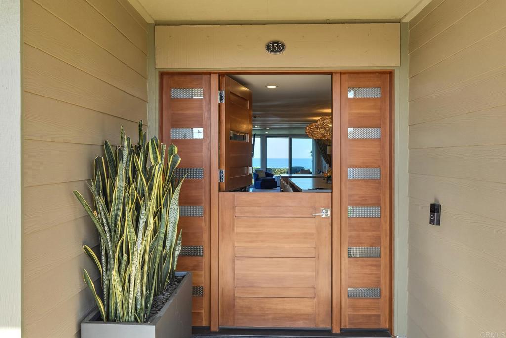 353 W I Street Property Photo 6