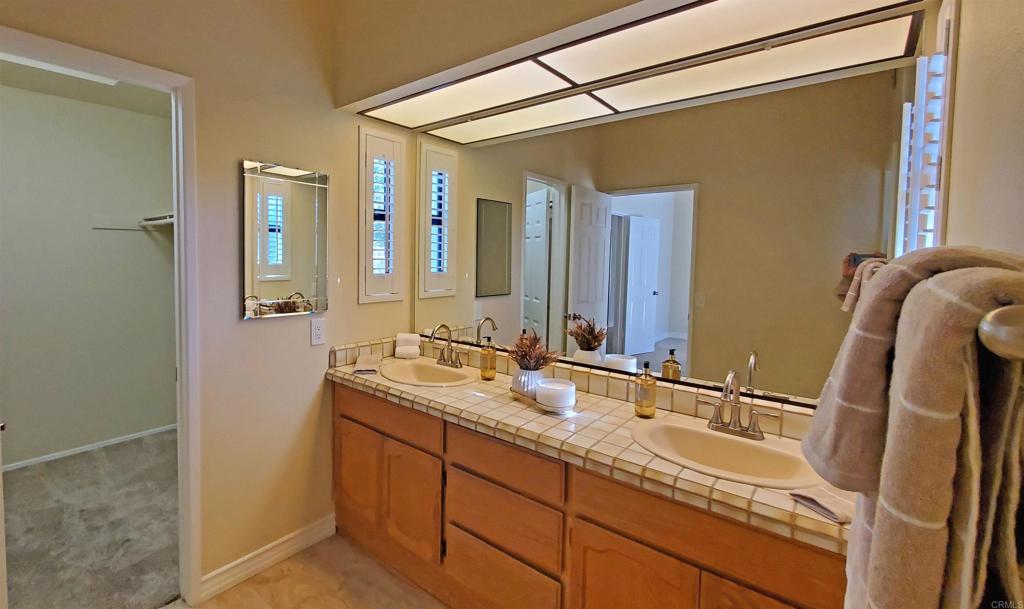2321 Cortina Circle Property Photo 19