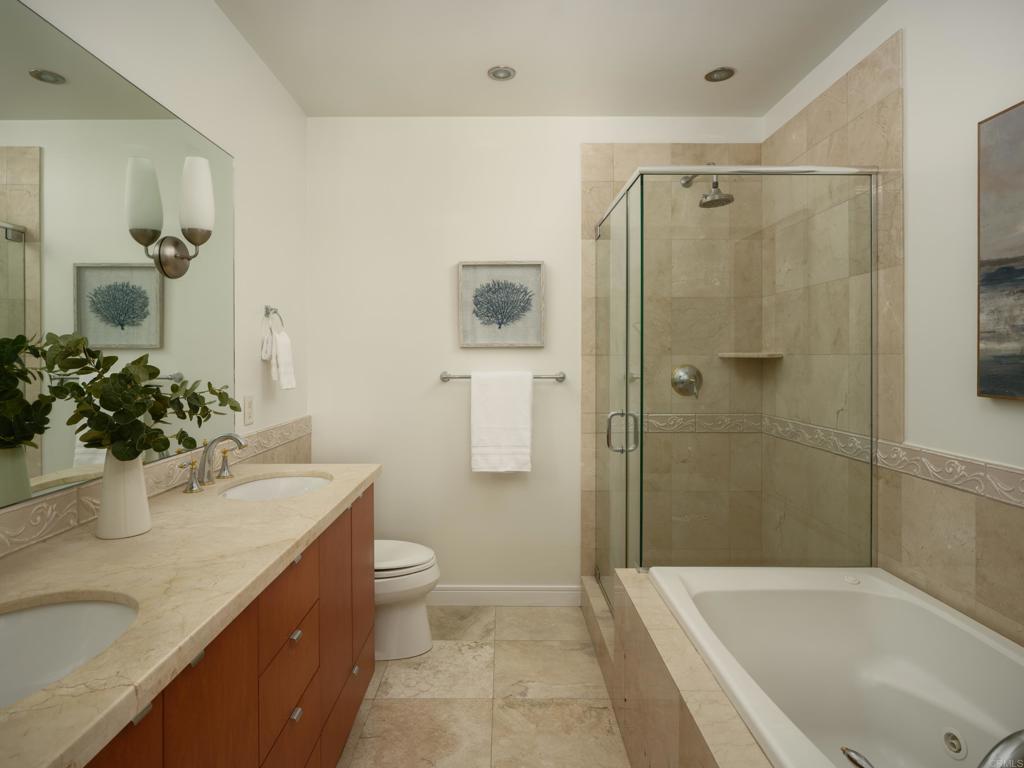550 Front Street 1403 Property Photo 17