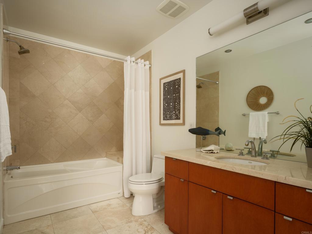 550 Front Street 1403 Property Photo 24
