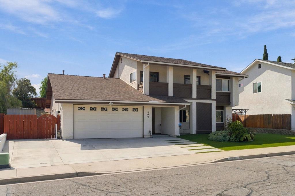 1309 Shadow Hills Court Property Photo 2