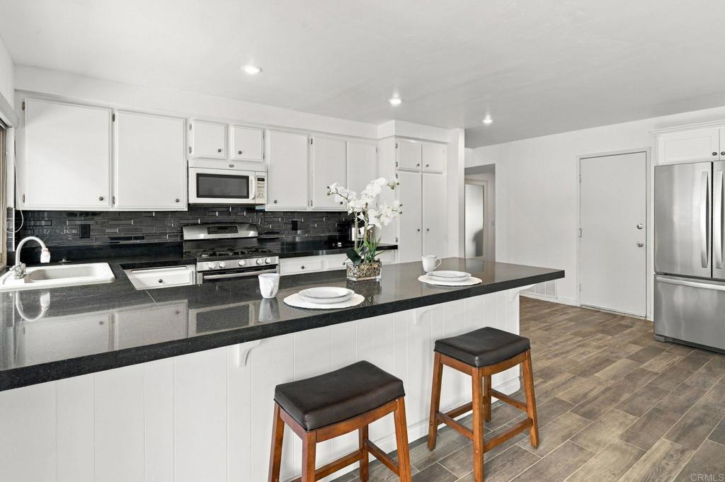 1309 Shadow Hills Court Property Photo 12