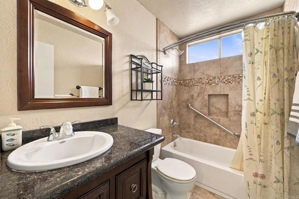 1309 Shadow Hills Court Property Photo 35
