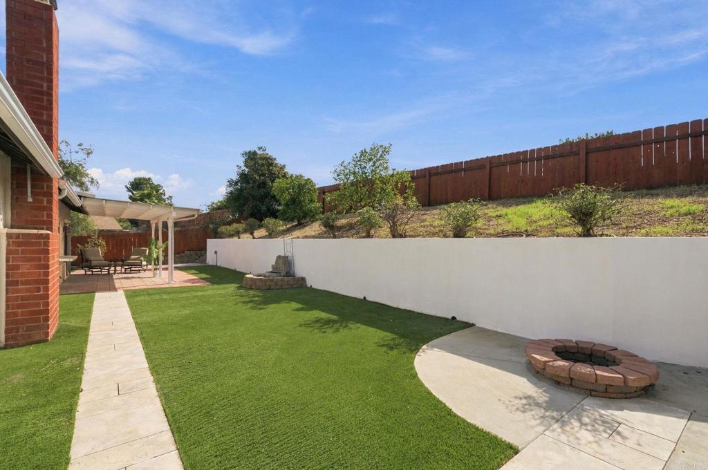 1309 Shadow Hills Court Property Photo 42