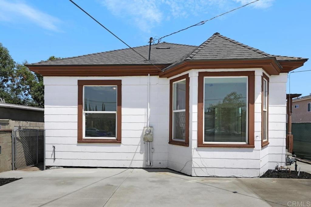 6250 6256 Stewart St Property Photo 3