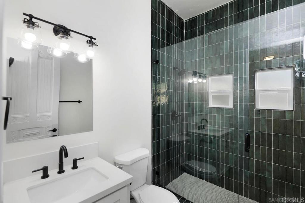 6250 6256 Stewart St Property Photo 5