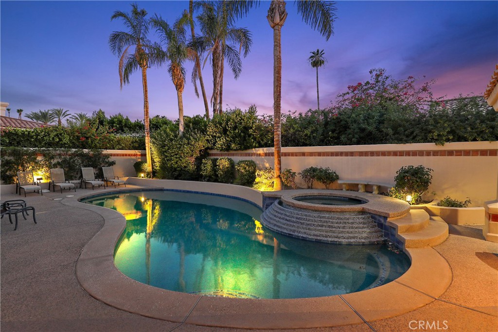 75571 Painted Desert Drive Property Photo 1