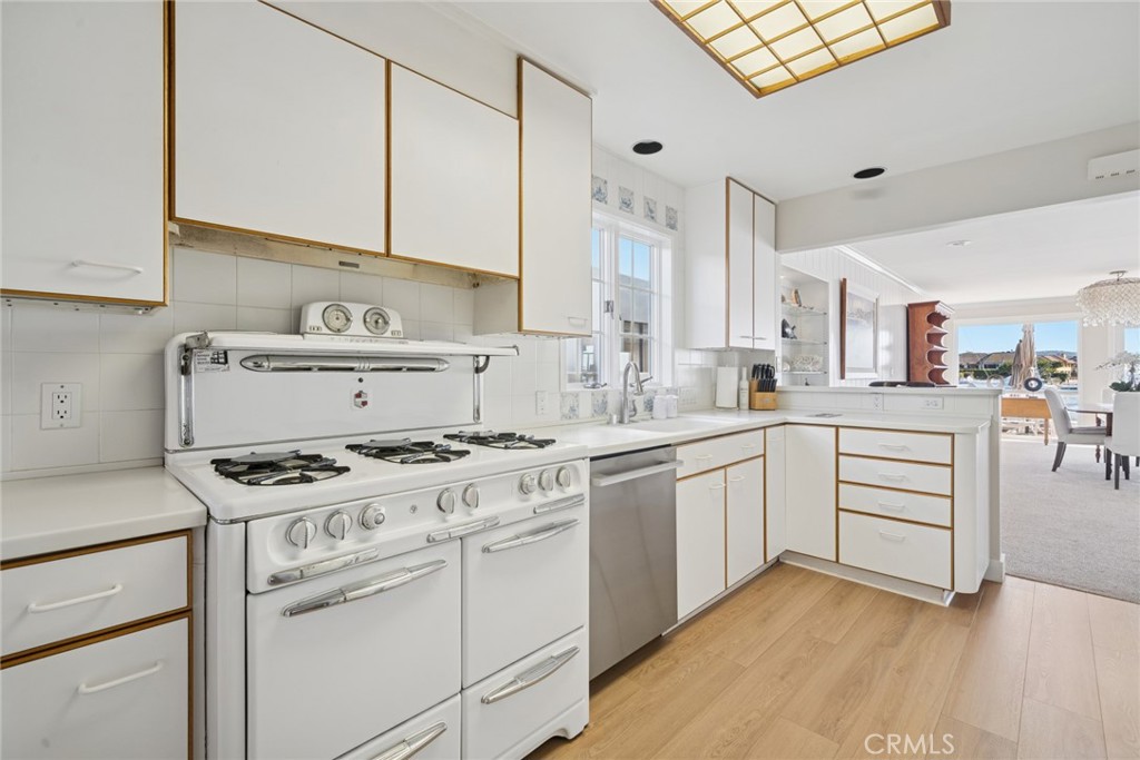 2732 Bayshore Drive Property Photo 13