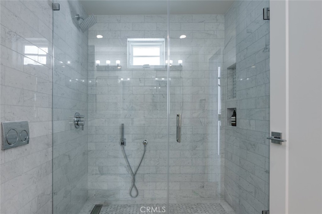 1025 W Balboa Boulevard Property Photo 49