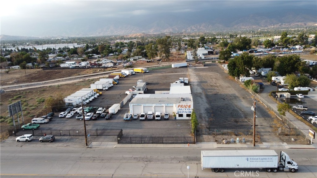 25046 3rd Street Property Photo