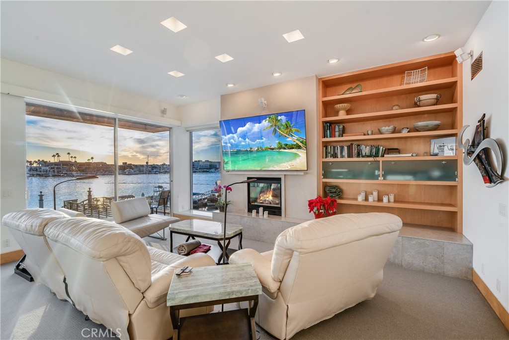 512 S Bay Front Property Photo 13