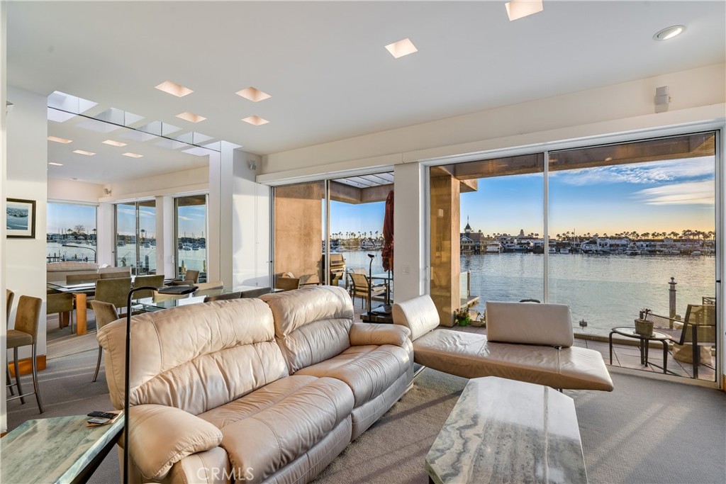 512 S Bay Front Property Photo 15