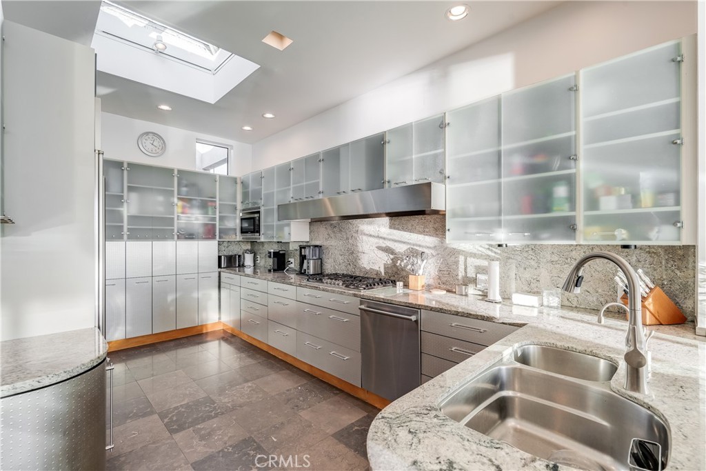 512 S Bay Front Property Photo 21