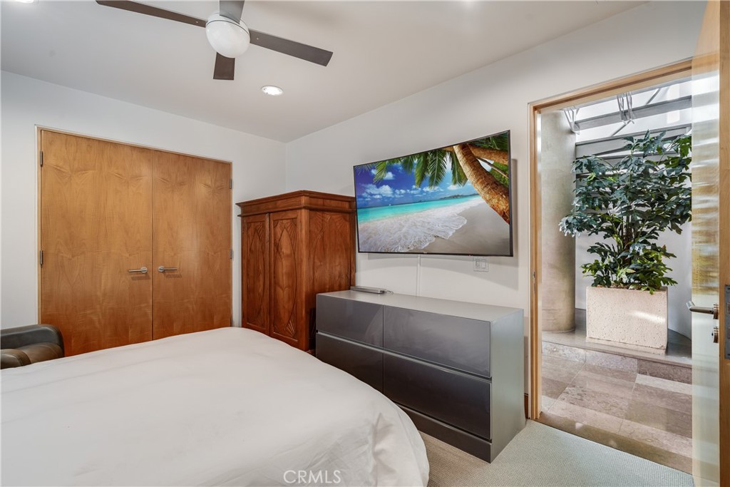 512 S Bay Front Property Photo 26