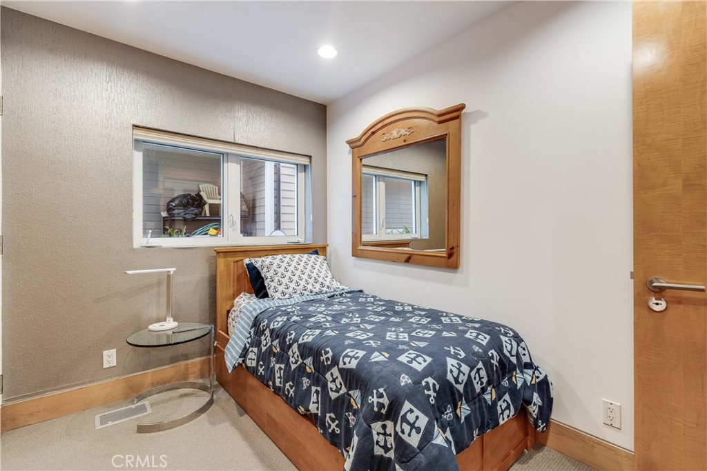 512 S Bay Front Property Photo 27