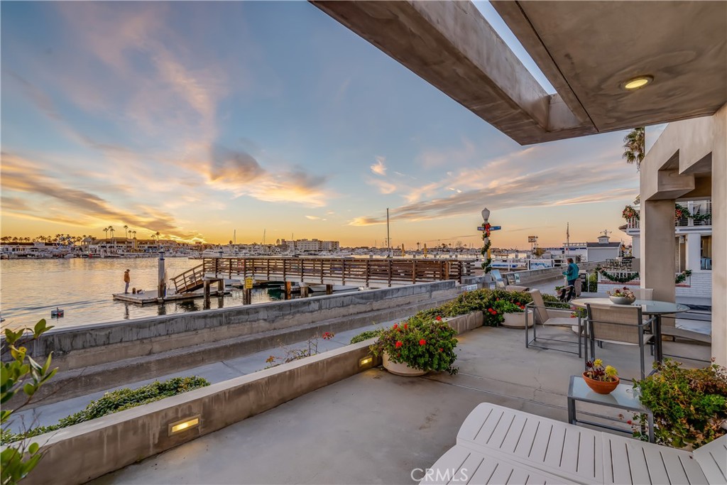 512 S Bay Front Property Photo 36