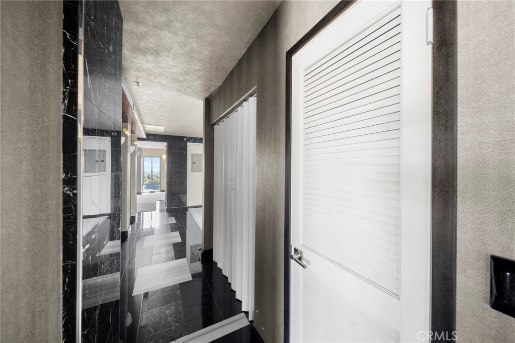 10336 Wilshire Blvd 703 Property Photo 14