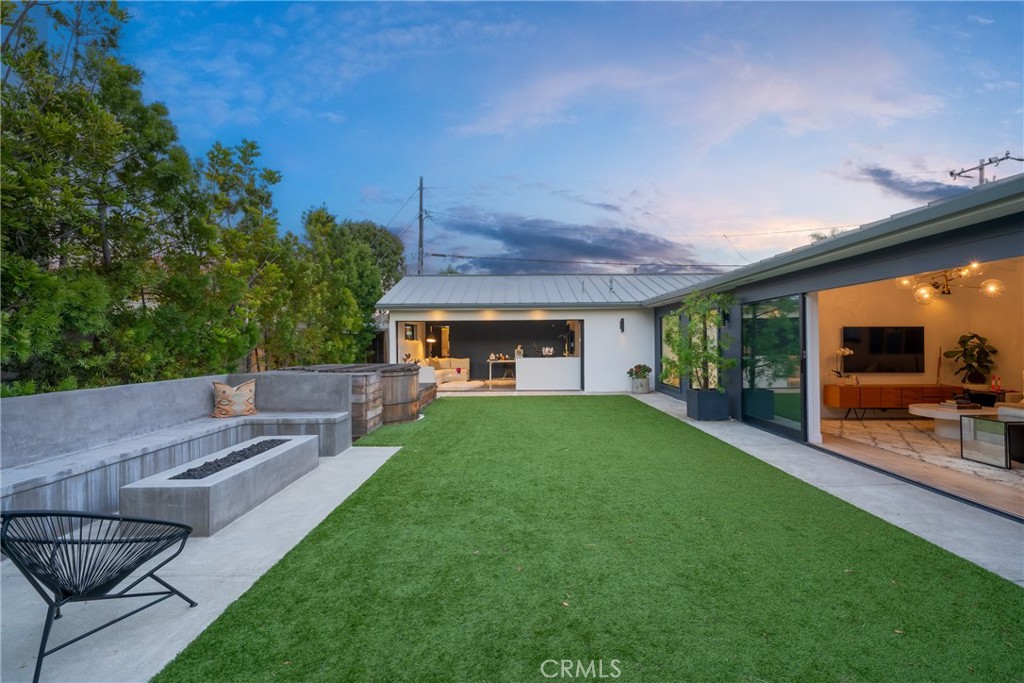 542 Tustin Avenue Property Photo 33