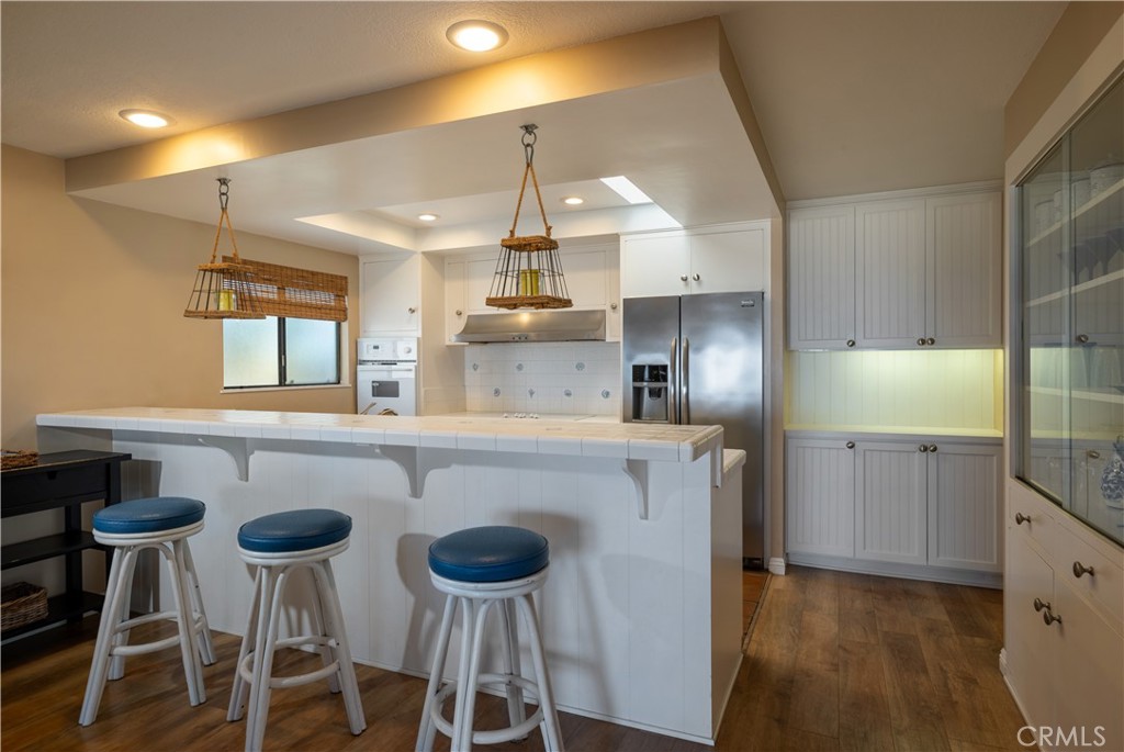 1303 E Balboa Boulevard Property Photo 8