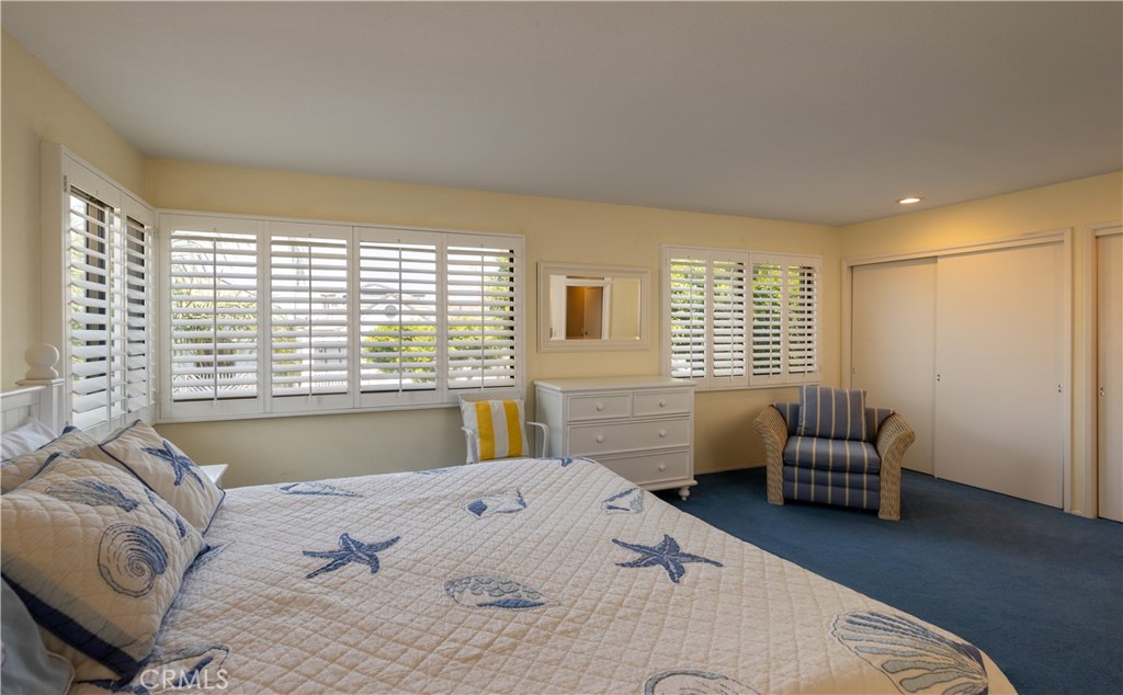 1303 E Balboa Boulevard Property Photo 15