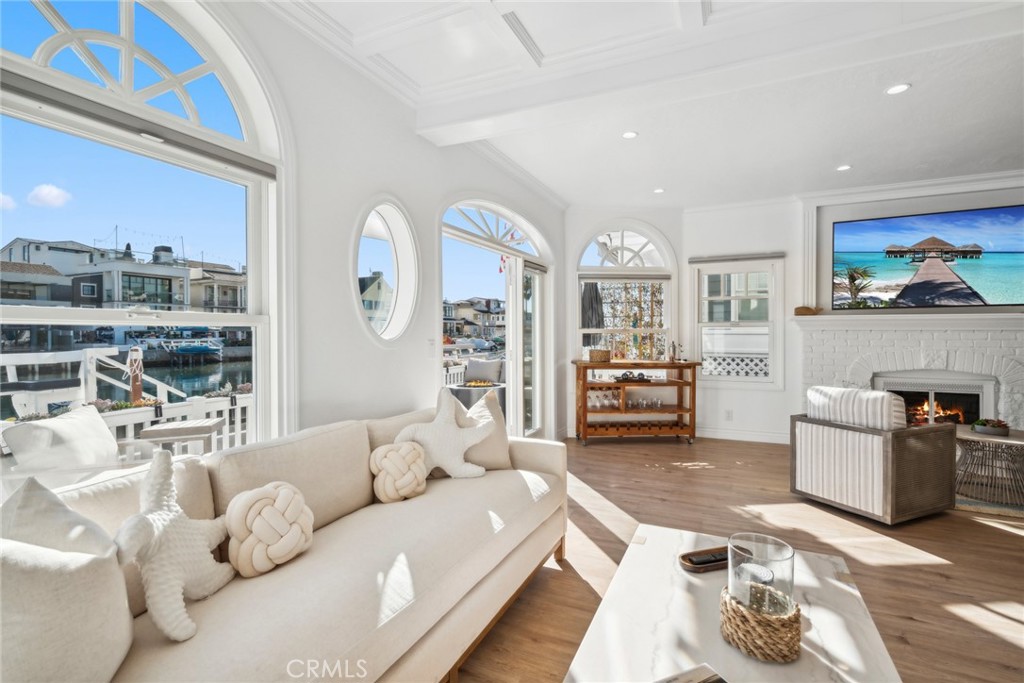 125 Grand Canal Property Photo 8