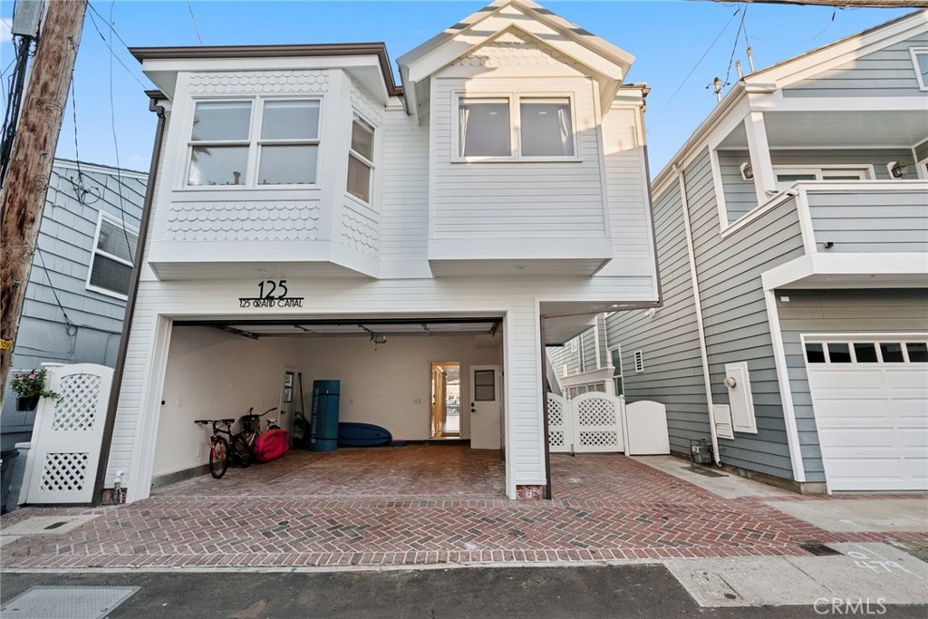 125 Grand Canal Property Photo 34