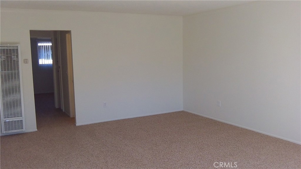 3734 S Marine Street Property Photo 8