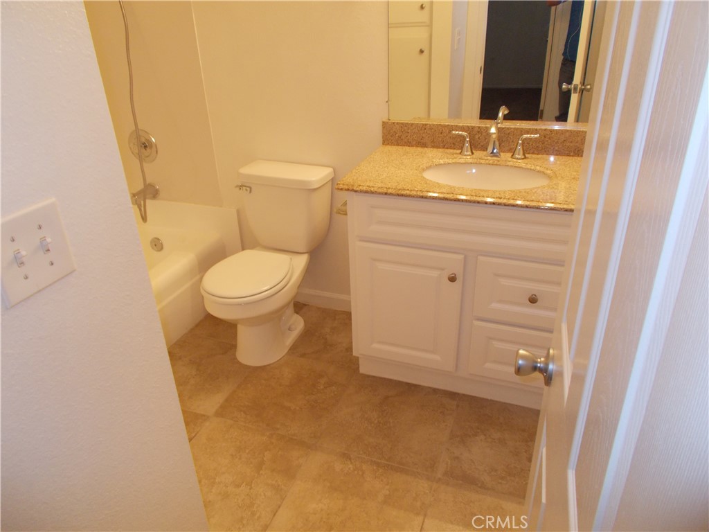 3734 S Marine Street Property Photo 17