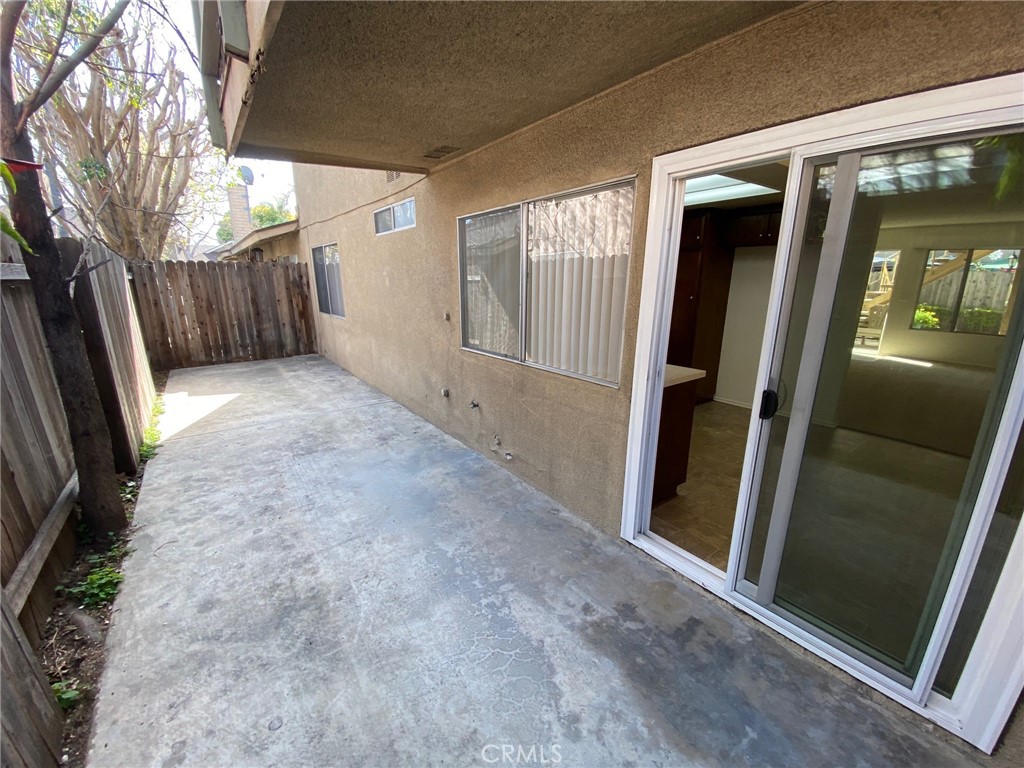3734 S Marine Street Property Photo 20