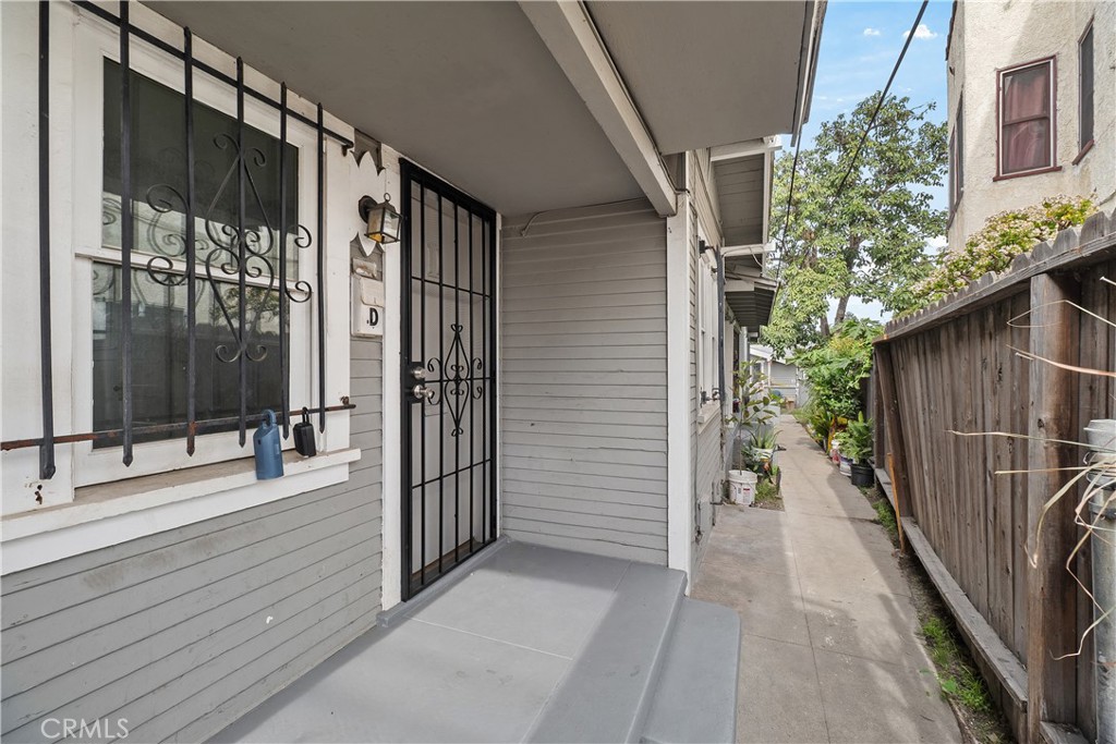 1070 Loma Vista Drive Property Photo 31