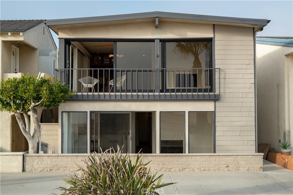 1510 W Oceanfront Property Photo