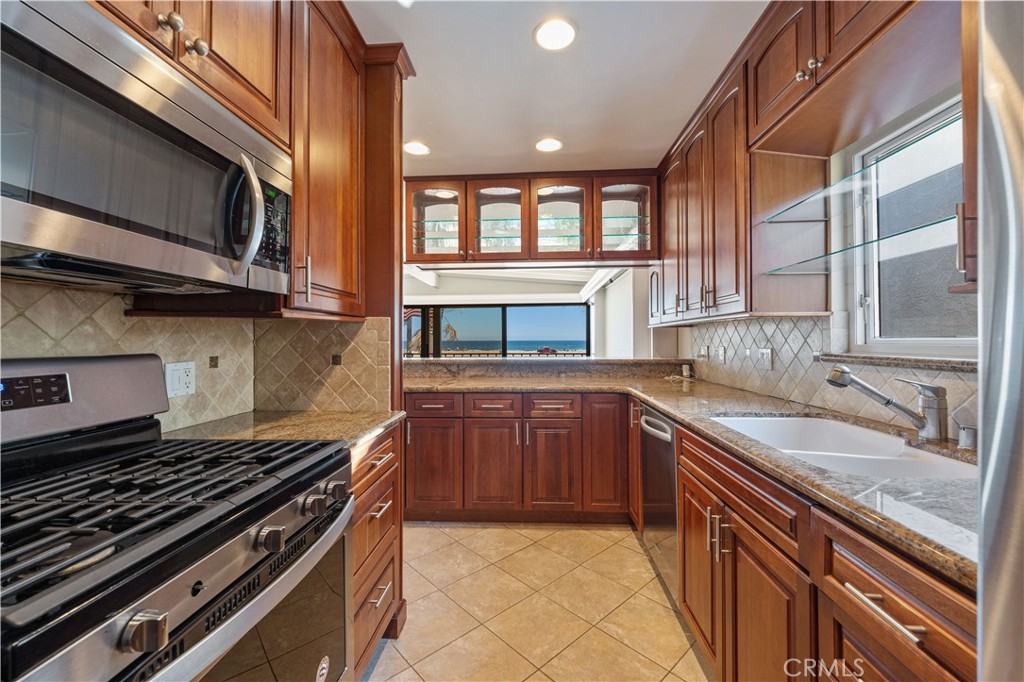 1510 W Oceanfront Property Photo 39
