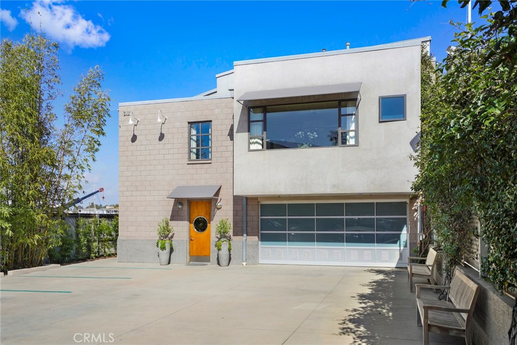 2410 Newport Blvd Property Photo 25