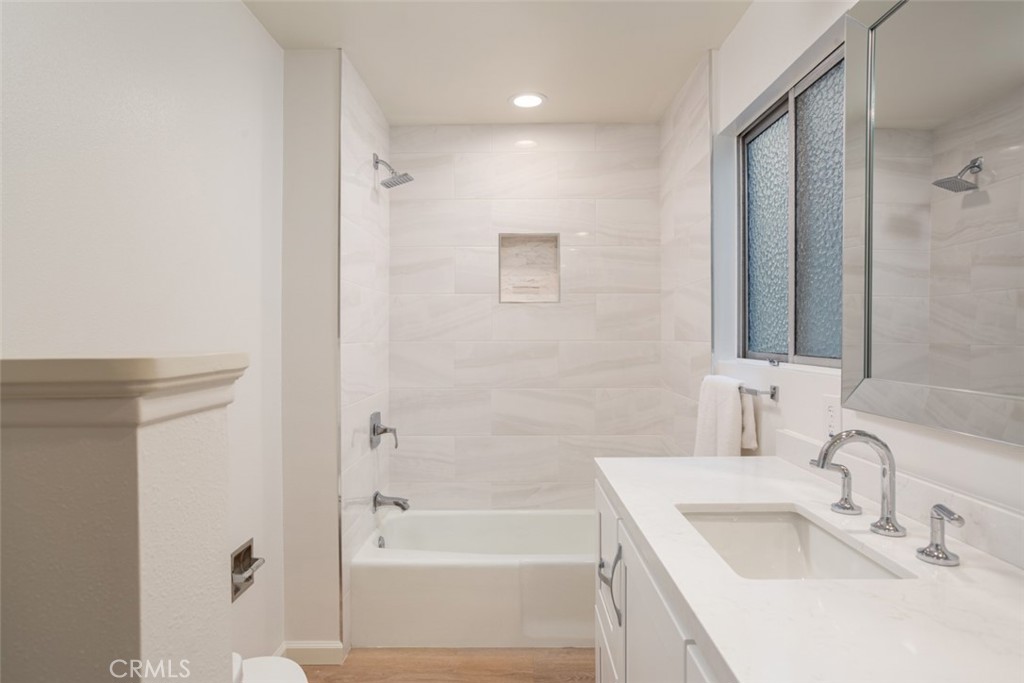 1809 W Bay Avenue Property Photo 44