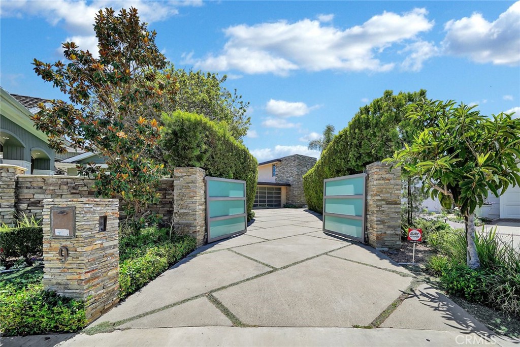 9 Jade Cove Property Photo 6
