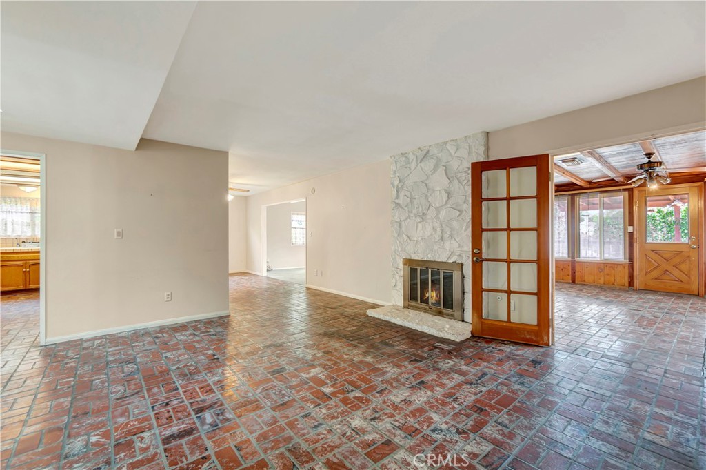 1107 Norby Lane Property Photo 4