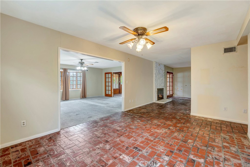 1107 Norby Lane Property Photo 7