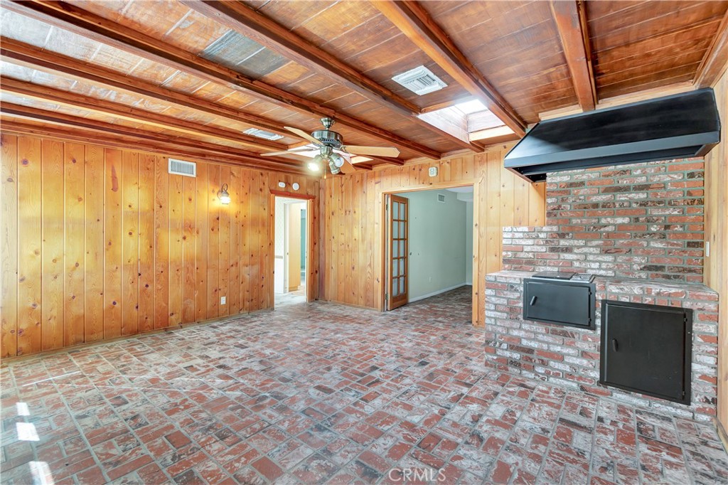 1107 Norby Lane Property Photo 21