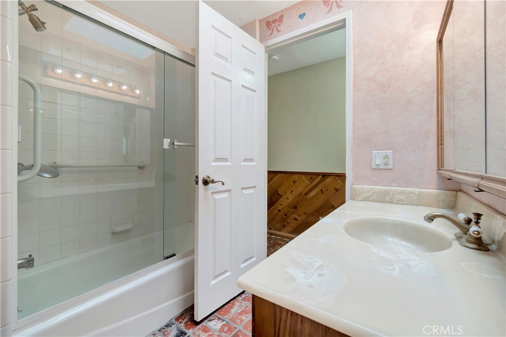 1107 Norby Lane Property Photo 36