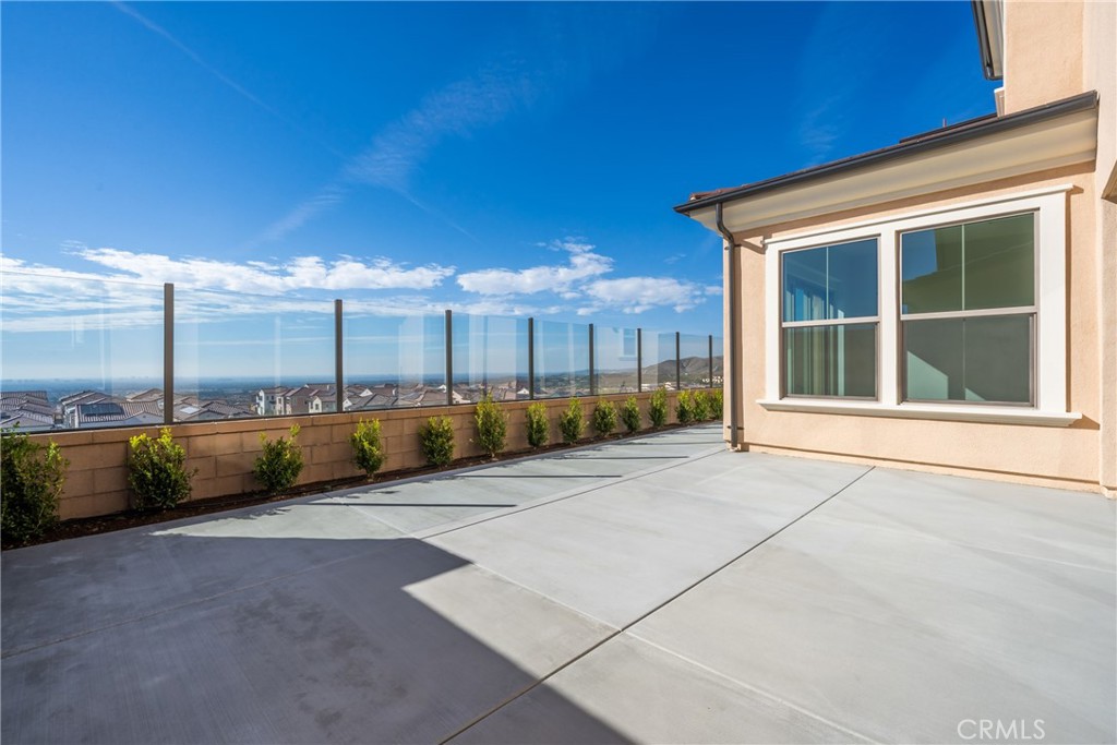 123 Oakstone Property Photo 3