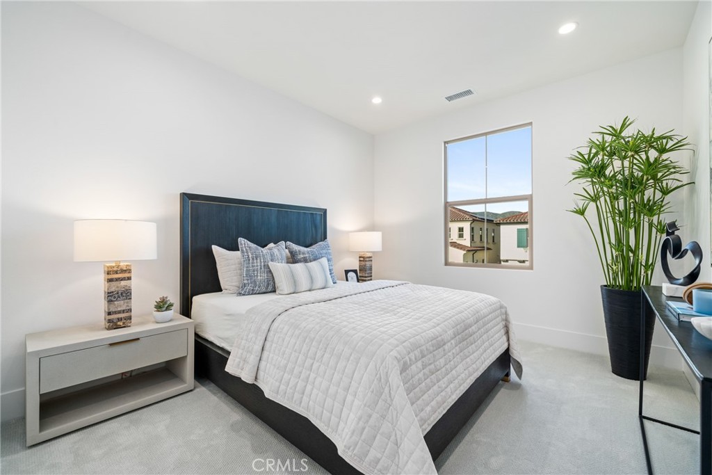 123 Oakstone Property Photo 28