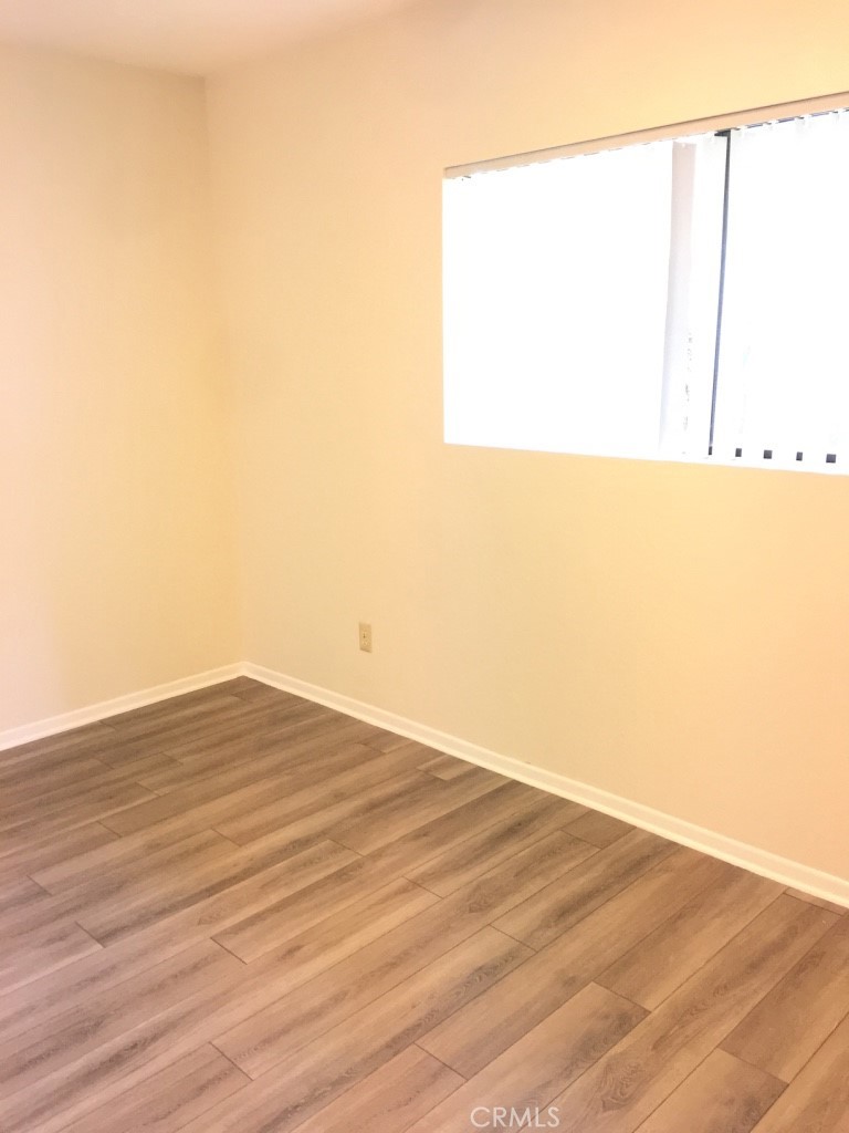 1040 Walnut Avenue Property Photo 21