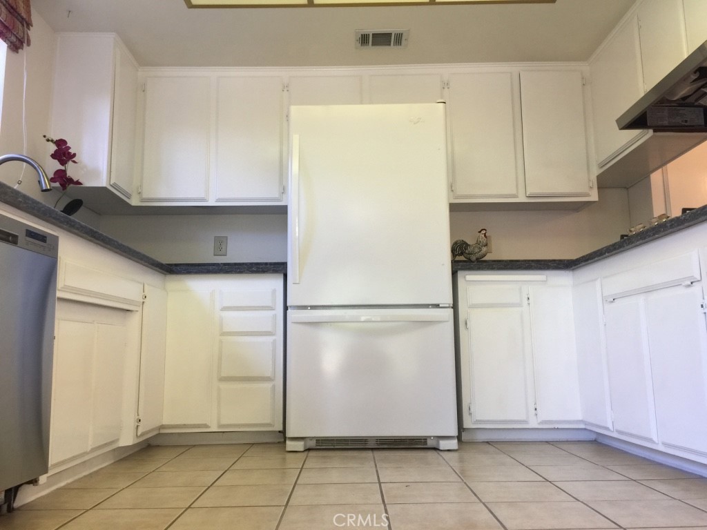 1040 Walnut Avenue Property Photo 47