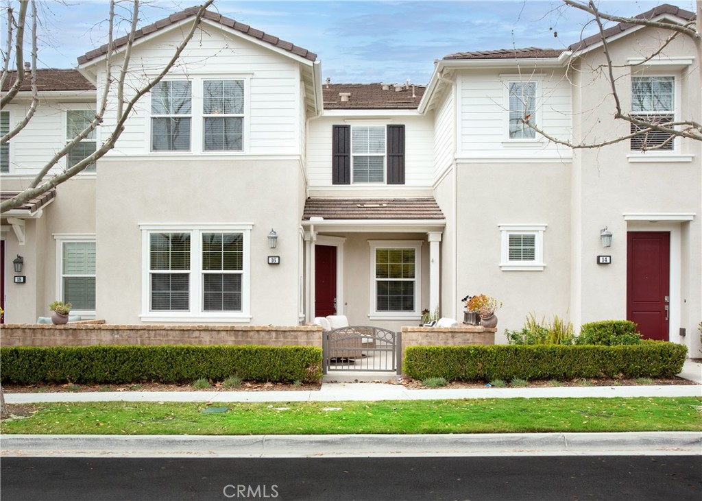 16 Fenix Street Property Photo