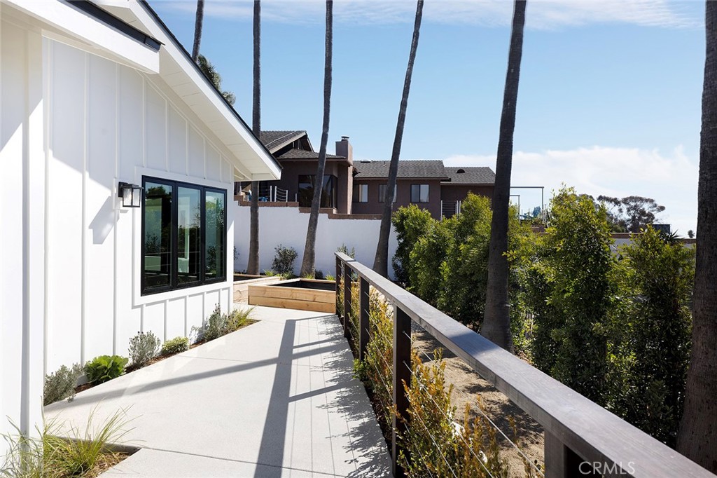 149 Avenida De La Paz Property Photo 11