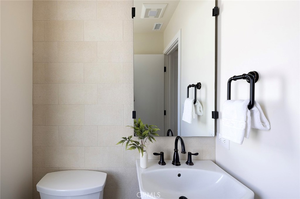 149 Avenida De La Paz Property Photo 24