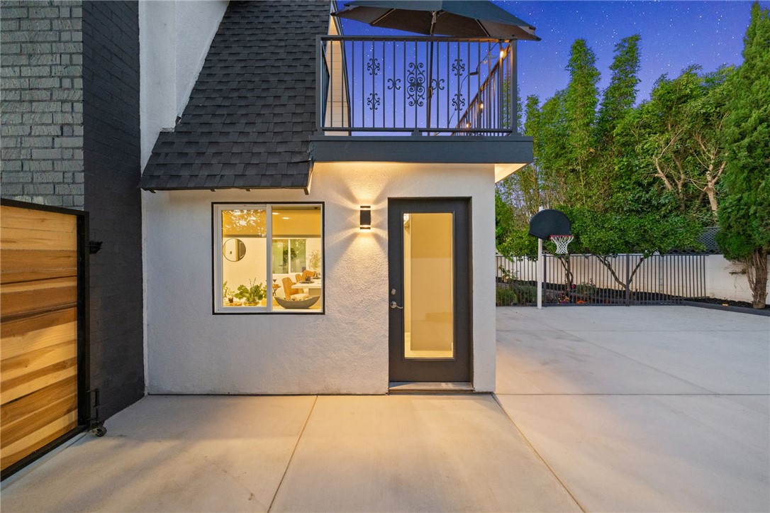 12286 Newport Avenue Property Photo