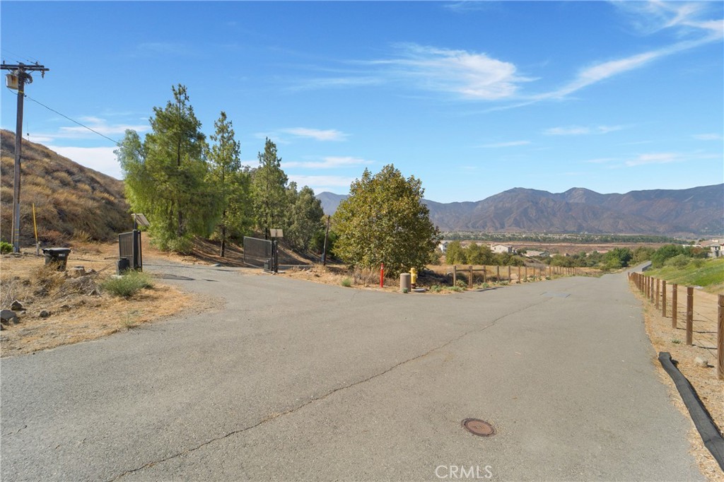 11085 Canyon Circle Property Photo 3